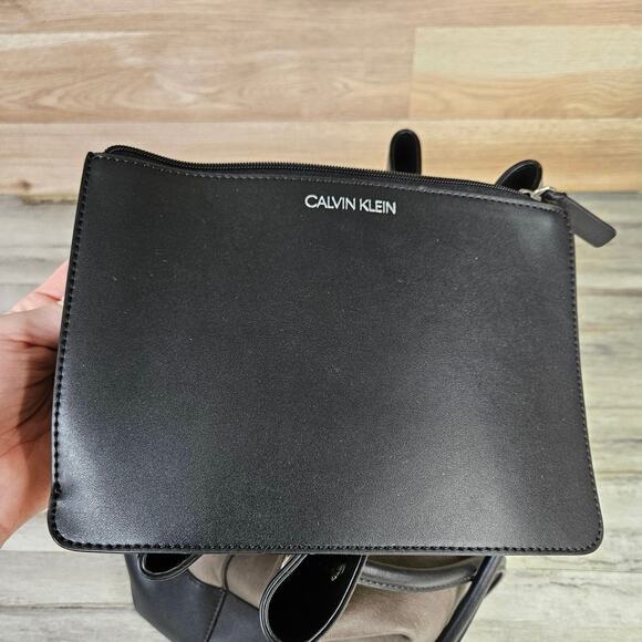 Calvin Klein Gabrianna Gray Bubble Lamb Tote Bag w/ Detachable Wristlet - Picture 10 of 11